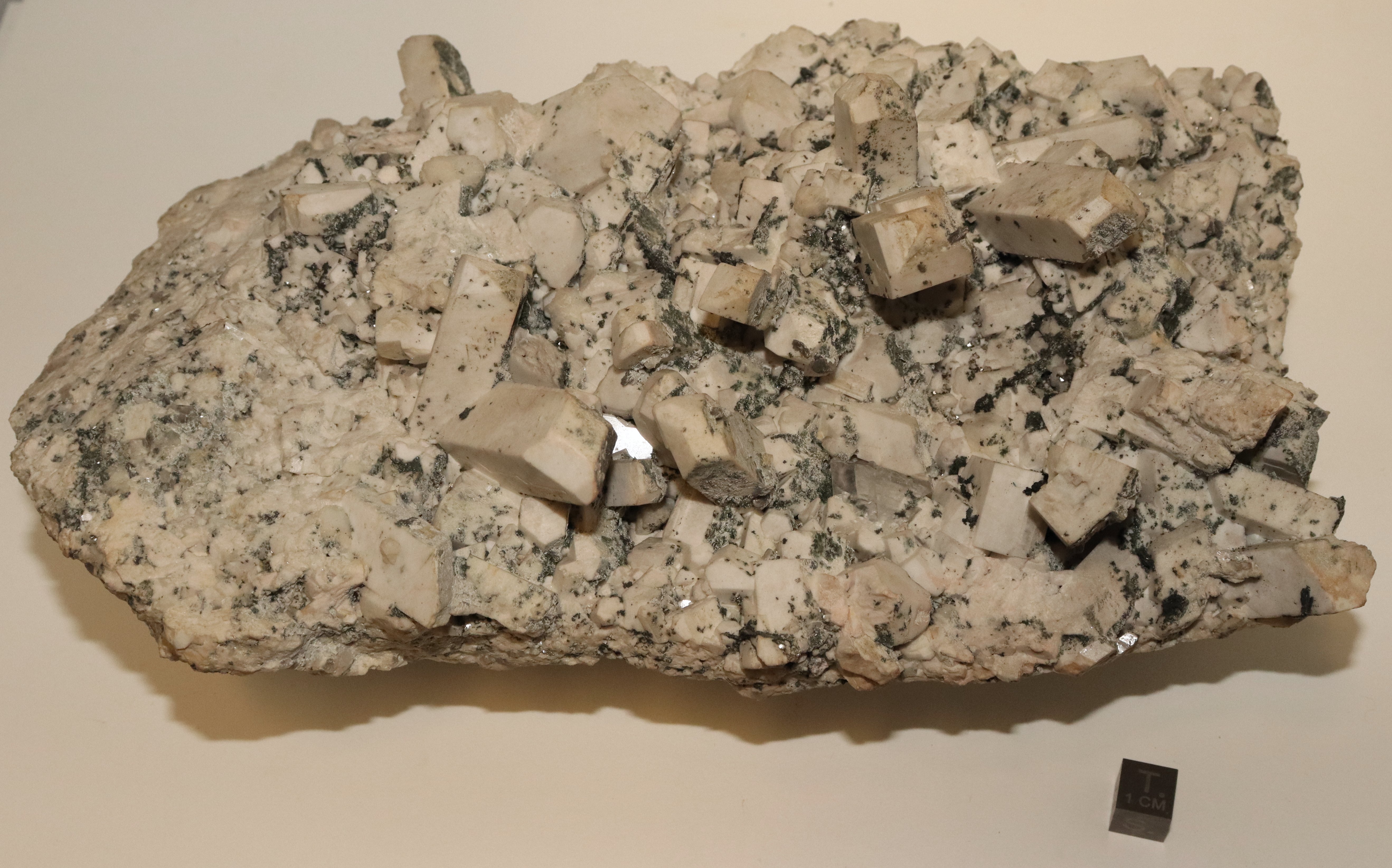 RG0004 a Orthoclase.jpg