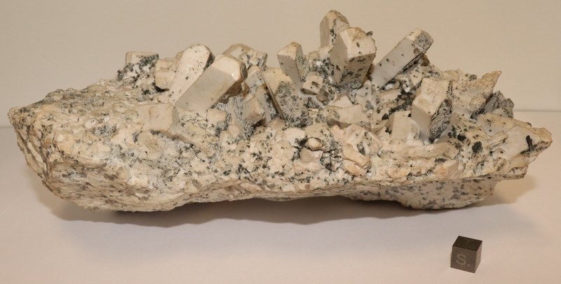 RG0004 b Orthoclase.jpg