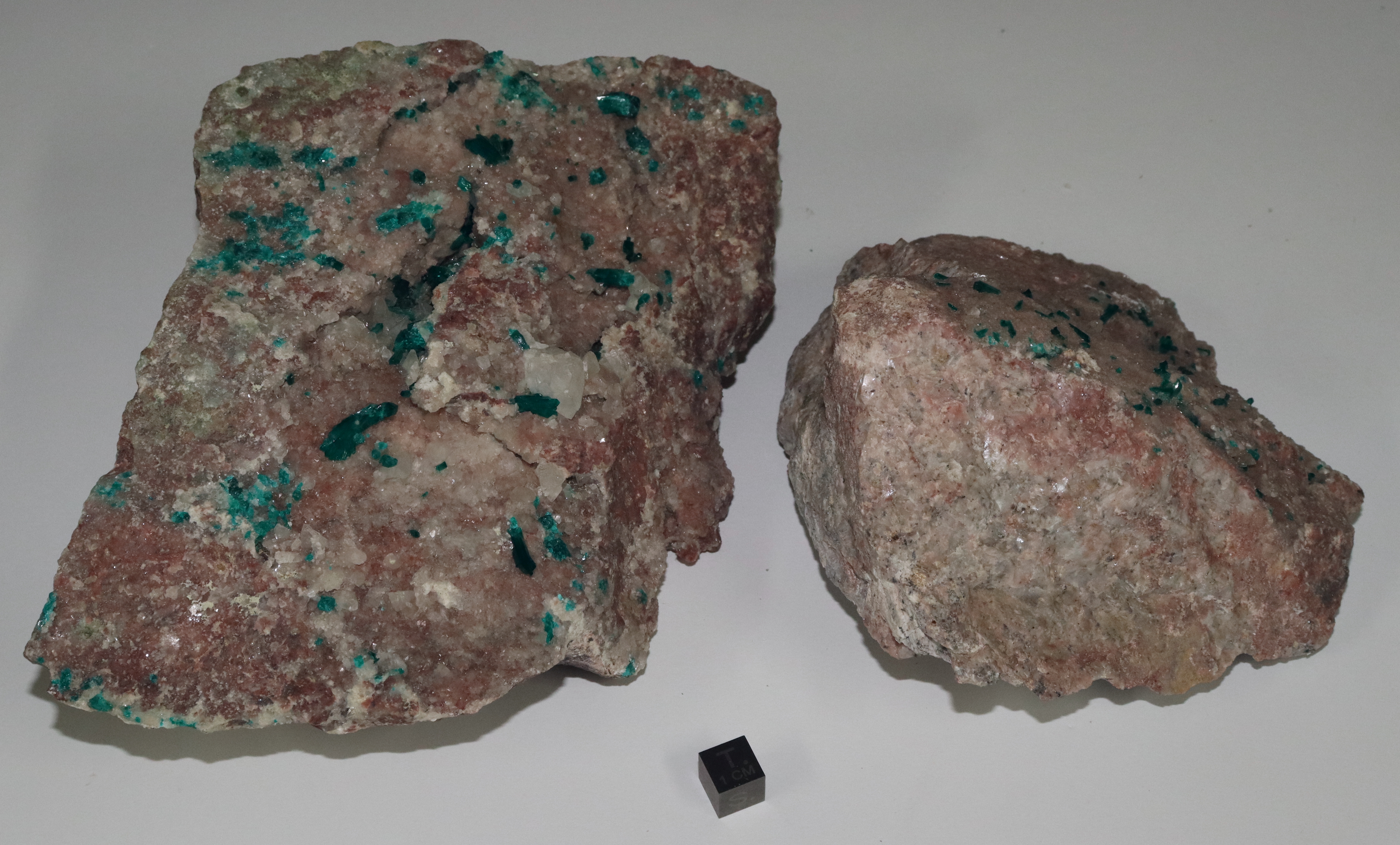 RG0022-RG0023 Dioptase Calcite Crystals.JPG