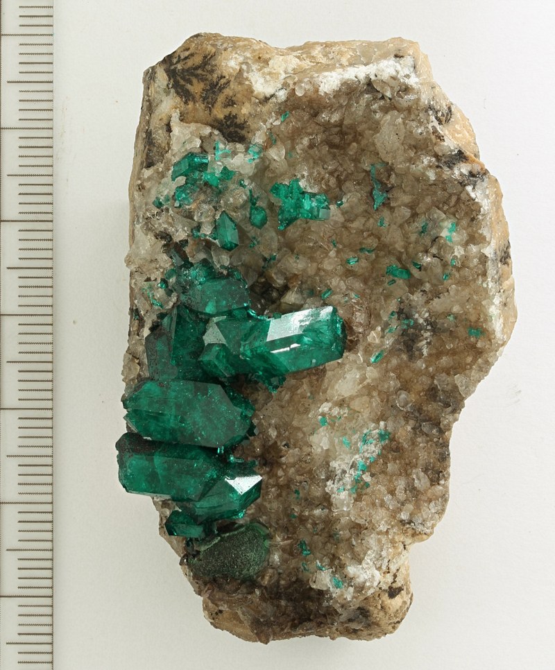 RG0030 Dioptase.jpg