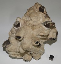 RG0036 Quartz (2).JPG RG0036 Quartz (2).JPG