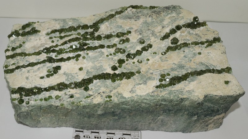 RG0090 Andradite c.JPG