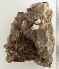 RG0220 Axinite.jpg RG0220 Axinite.jpg