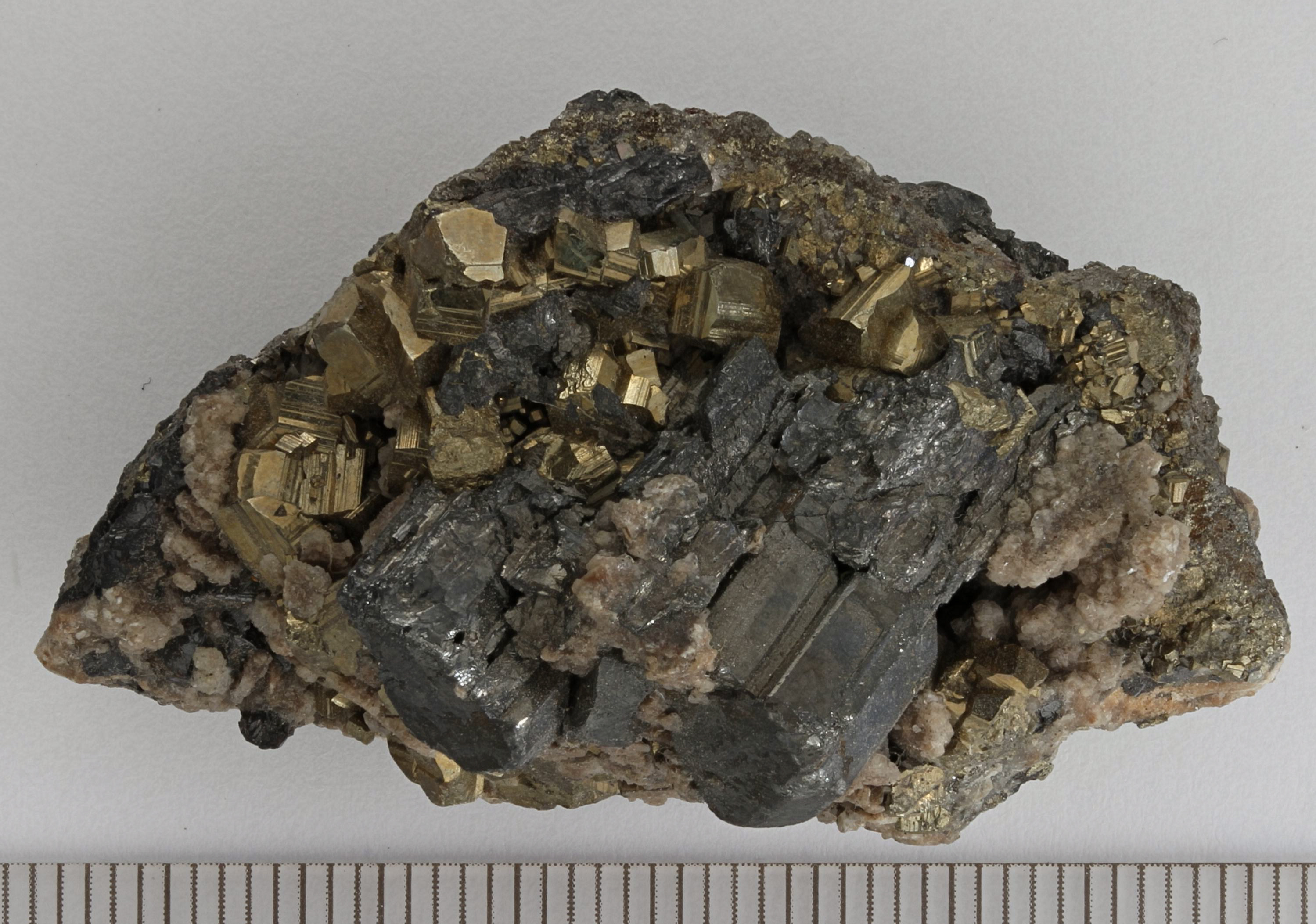 RG0231 Bournonite.jpg