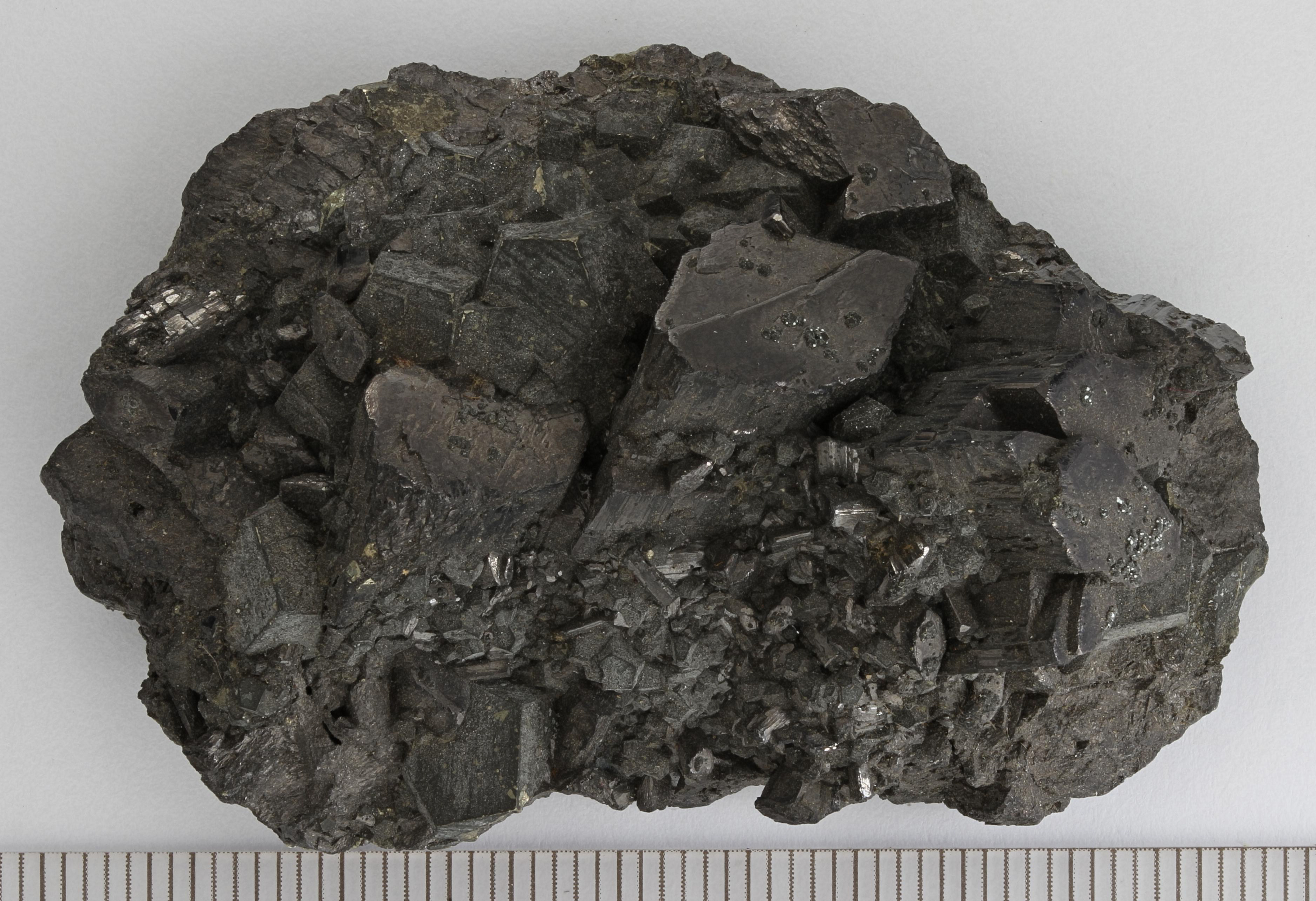 RG0243 Enargite.jpg