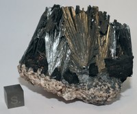 RG0249 Pyrolusite (2).JPG RG0249 Pyrolusite (2).JPG