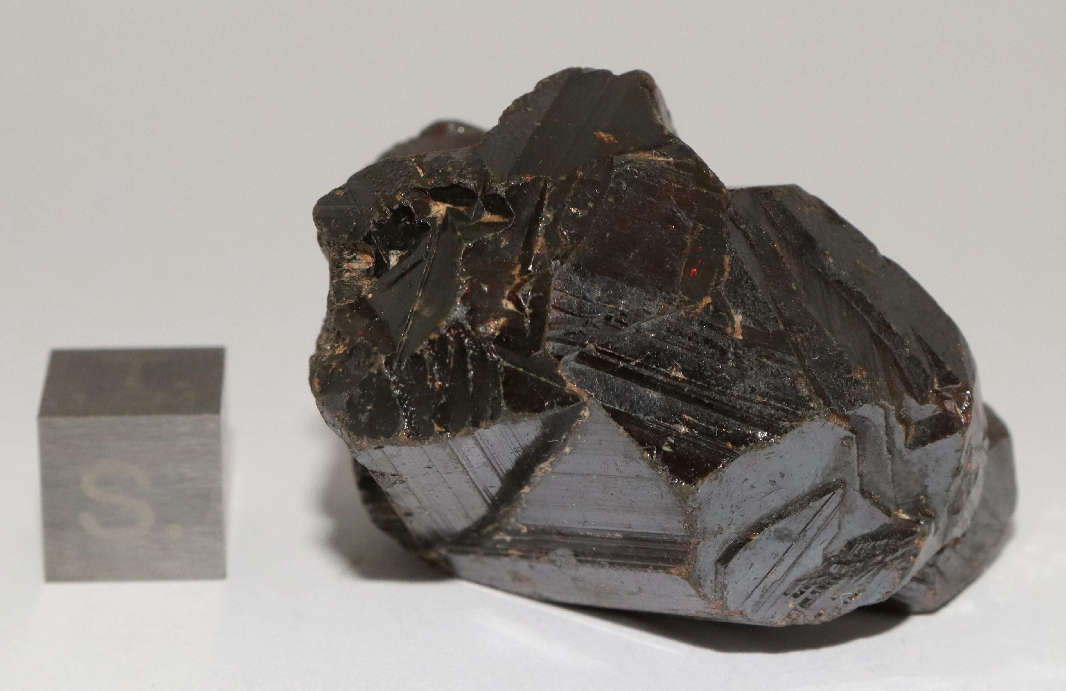 RG0250 Rutile.JPG