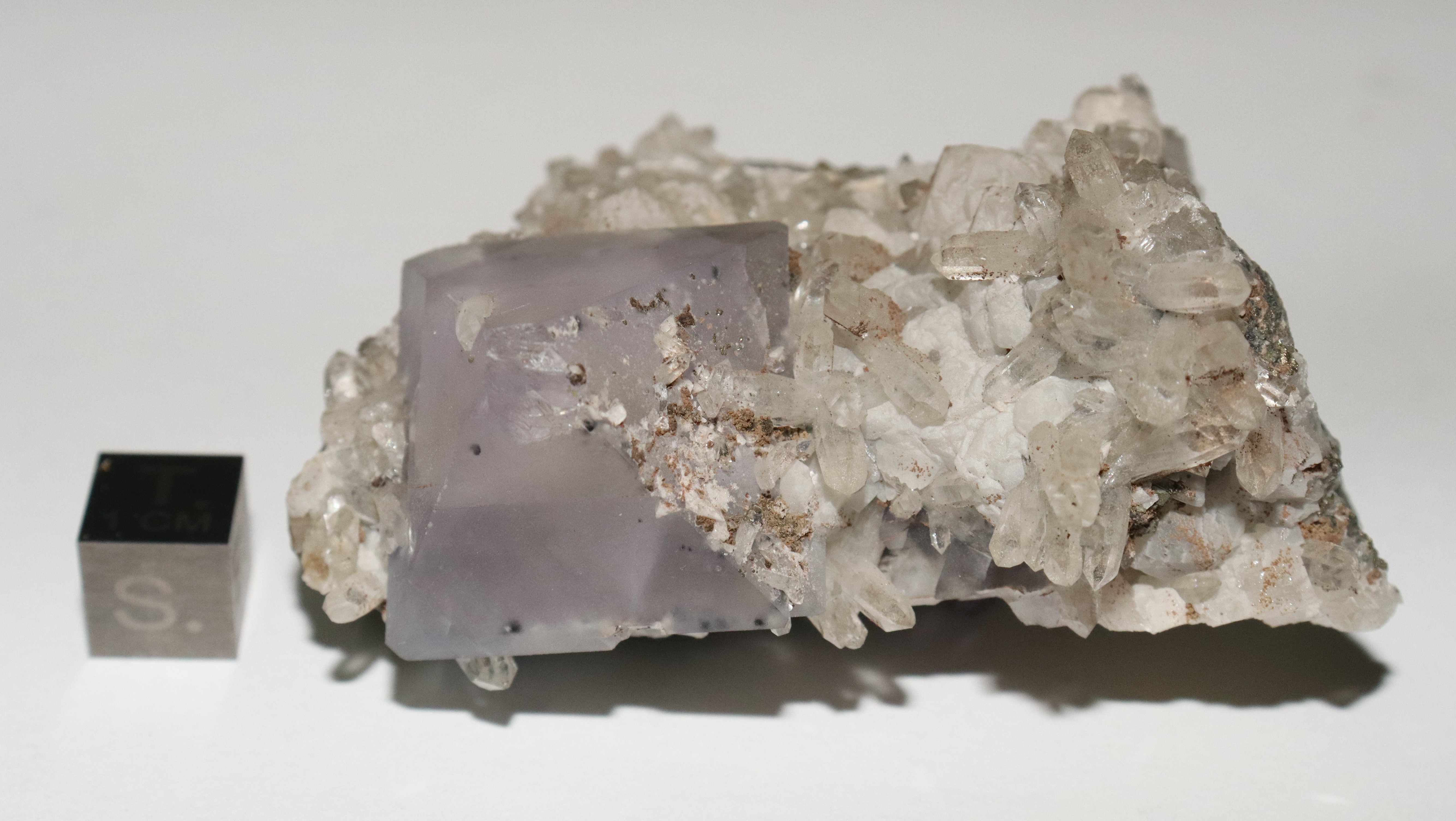 RG0281 Fluorite.JPG