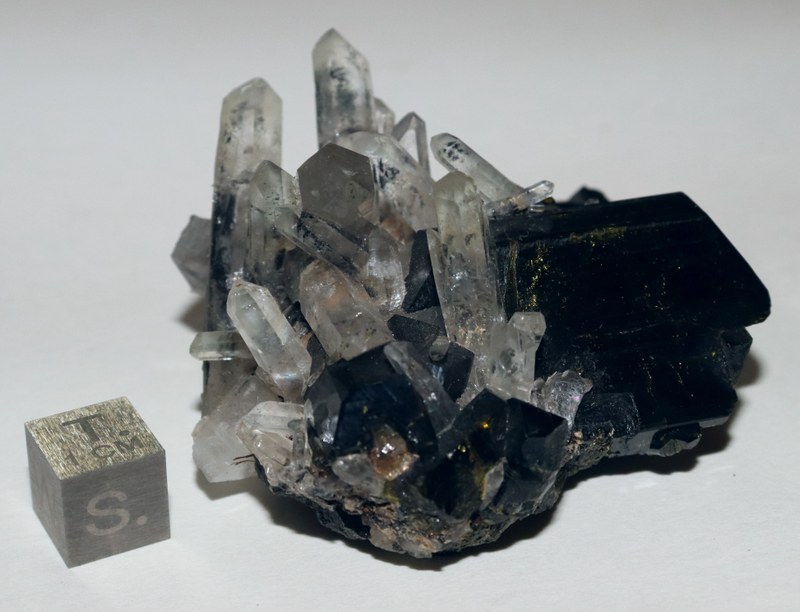 RG0296 Epidote.JPG