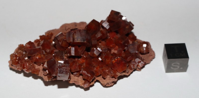 RG0311 Vanadinite.JPG