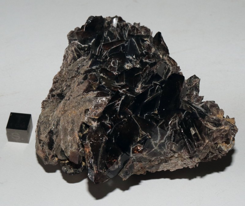 RG0335 Axinite.JPG
