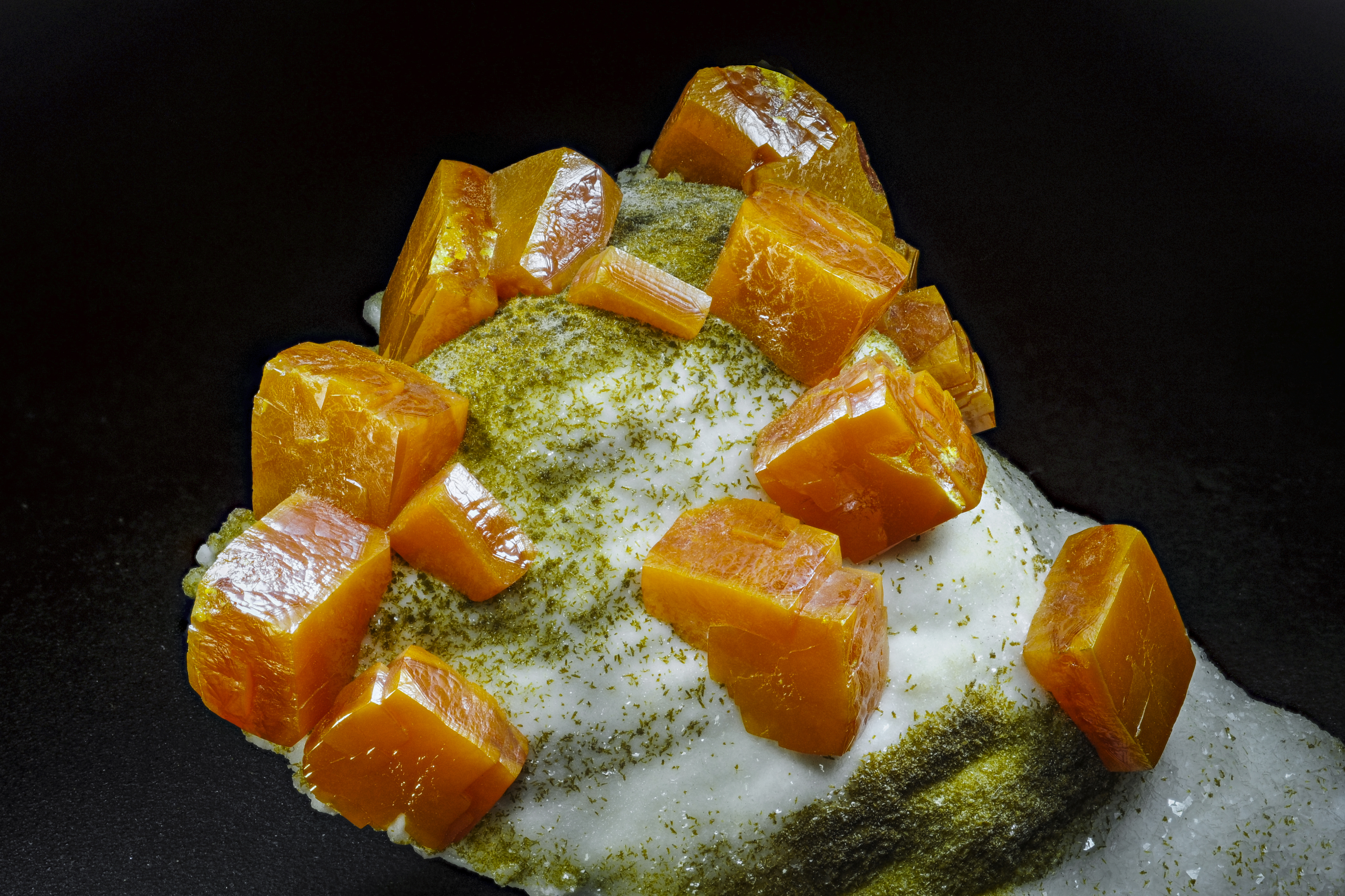 RG0360 27730.wulfenite.jpg