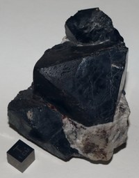 RG0371 Franklinite.JPG RG0371 Franklinite.JPG