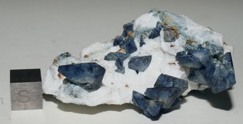 RG0377 Benitoite.JPG