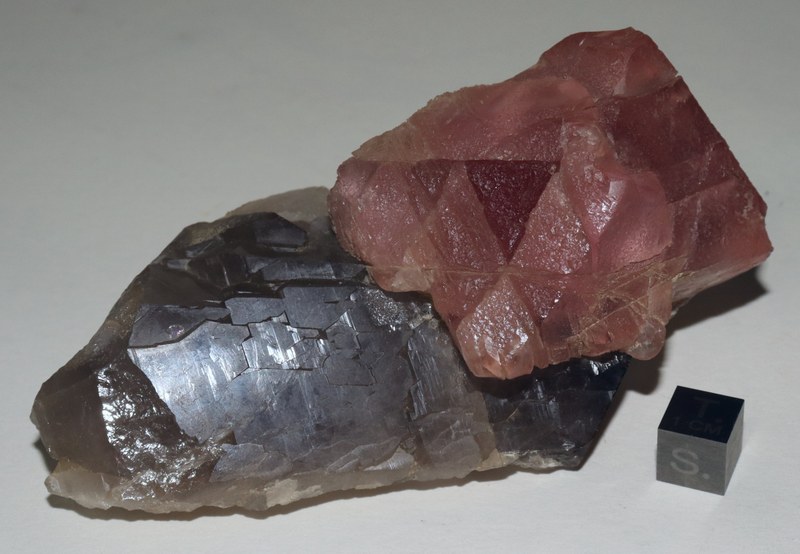 RG0386 Fluorite.JPG