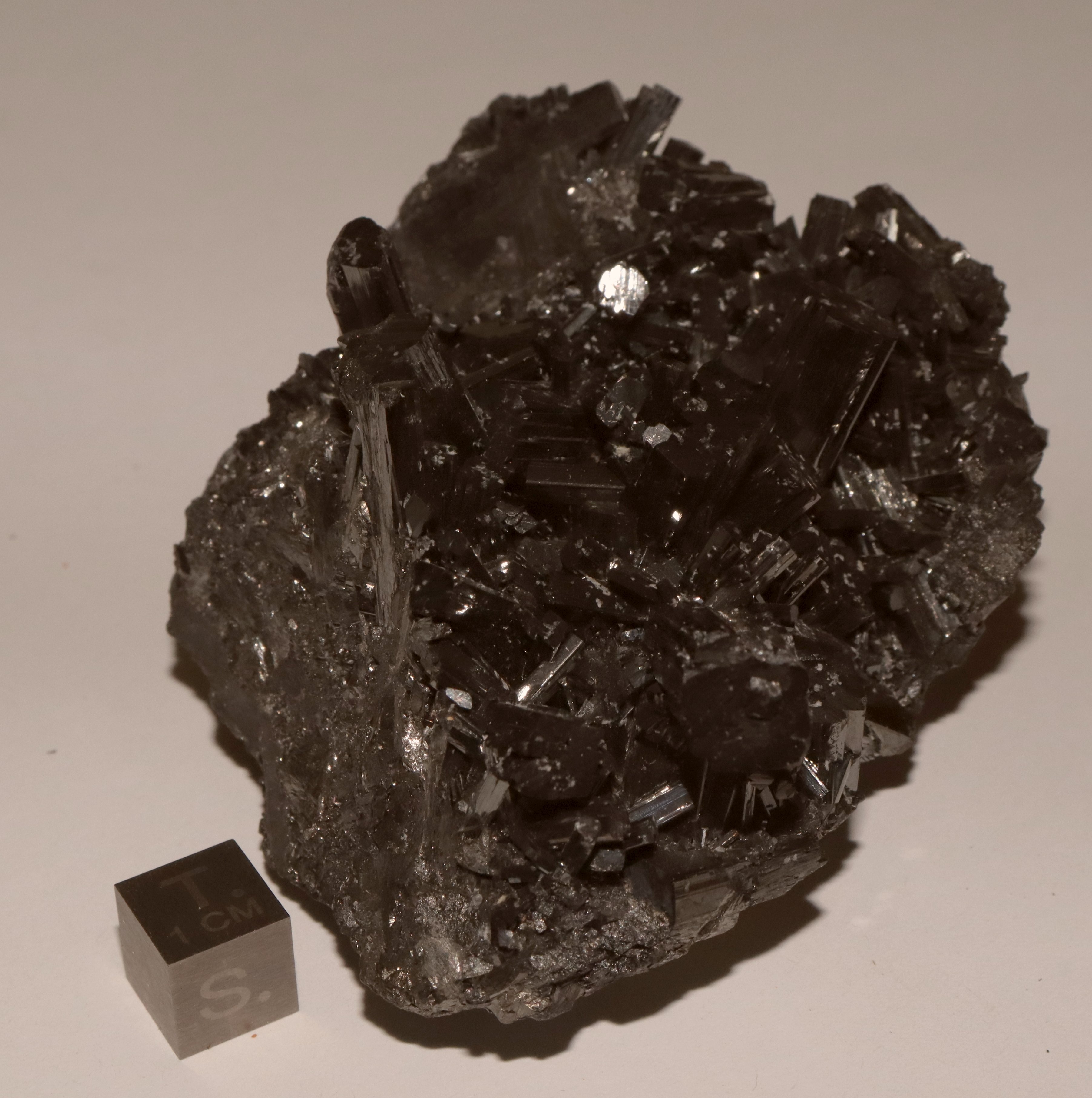 RG0408 Manganite.JPG