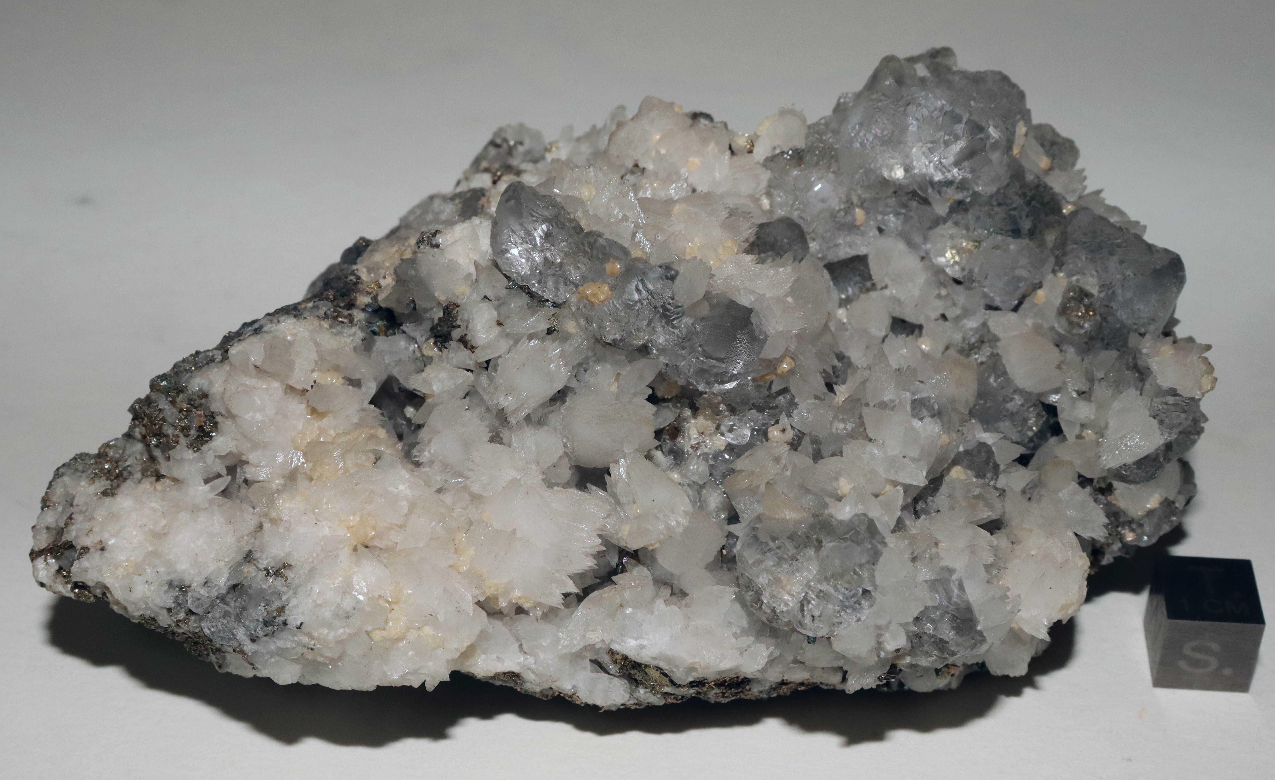 RG0431 Fluorite.JPG