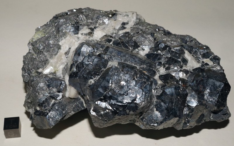 RG0437 Skutterudite.JPG