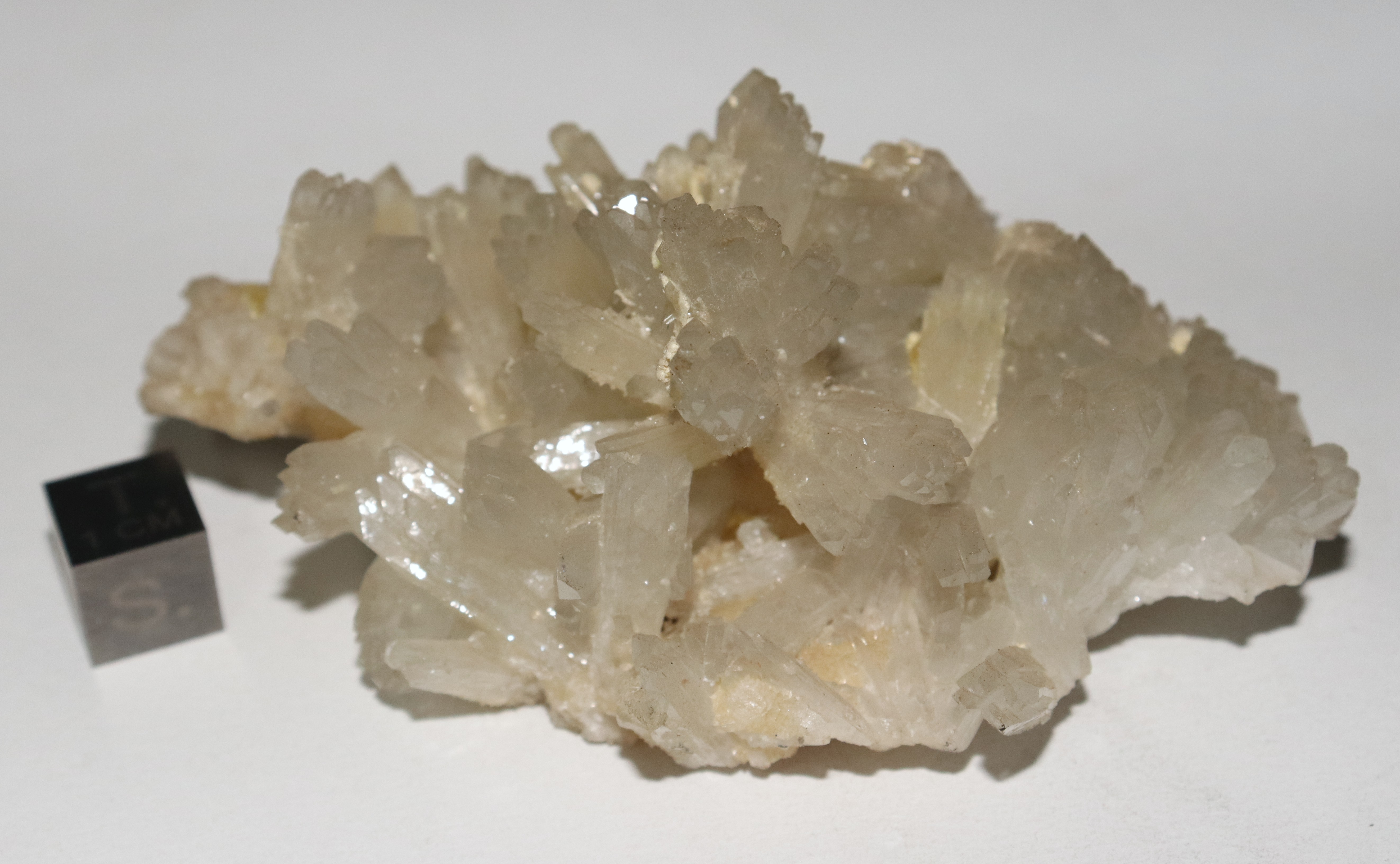 RG0452 Celestine.JPG