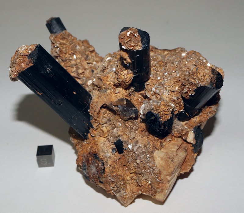 RG0528 Tourmaline Group.JPG