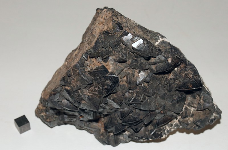 RG0579 Magnetite.JPG