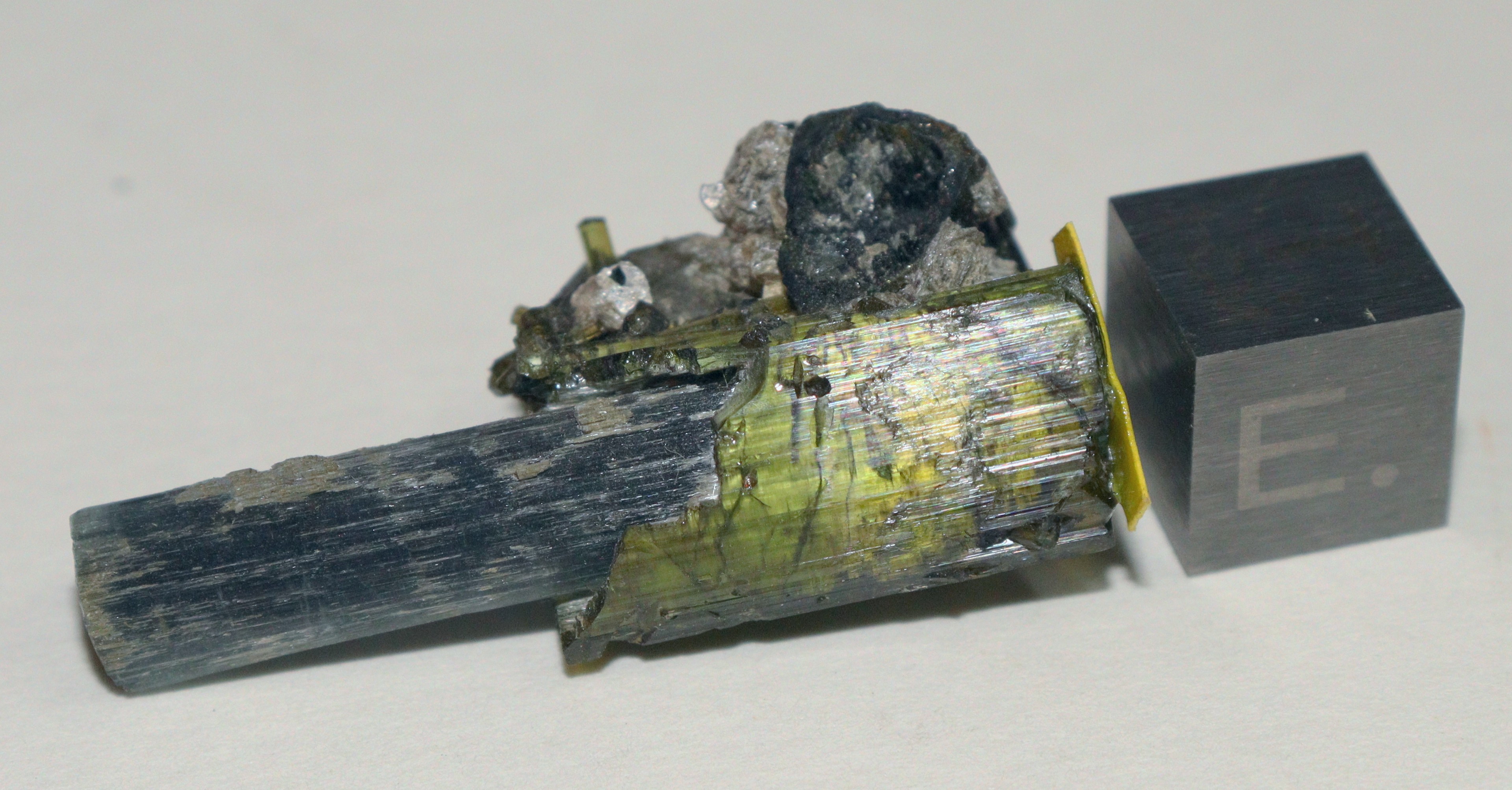 RG0608 Tourmaline.JPG