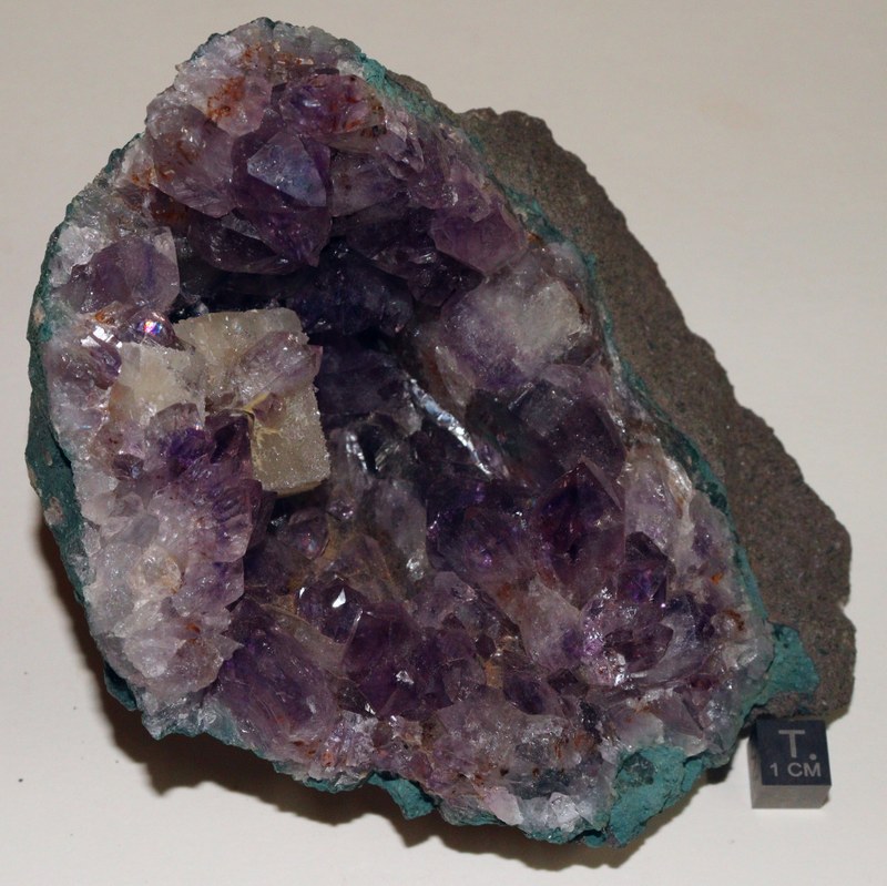 RG0622 Quartz -Amethyst-.JPG