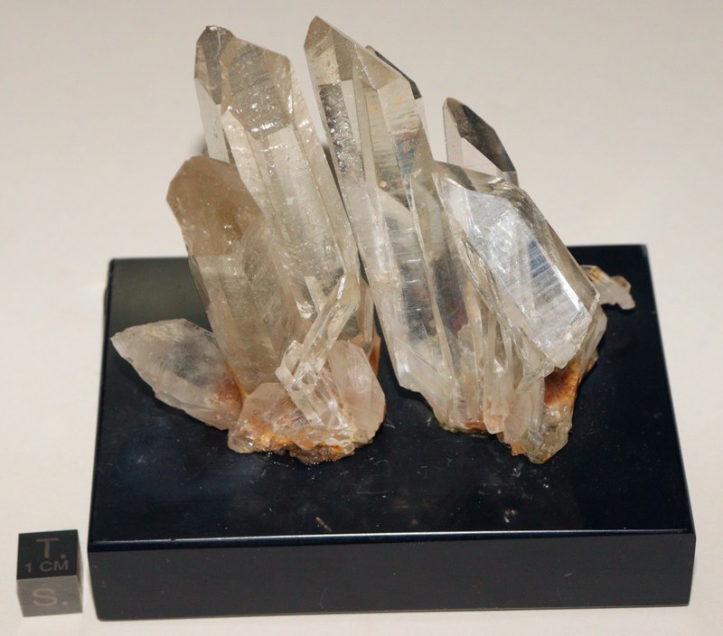 RG0663 Quartz.JPG