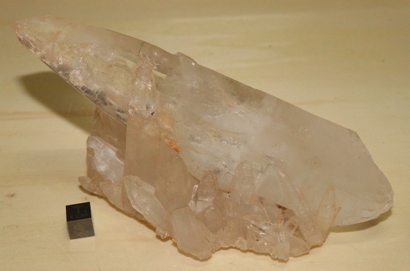 RG0672 Quartz.JPG