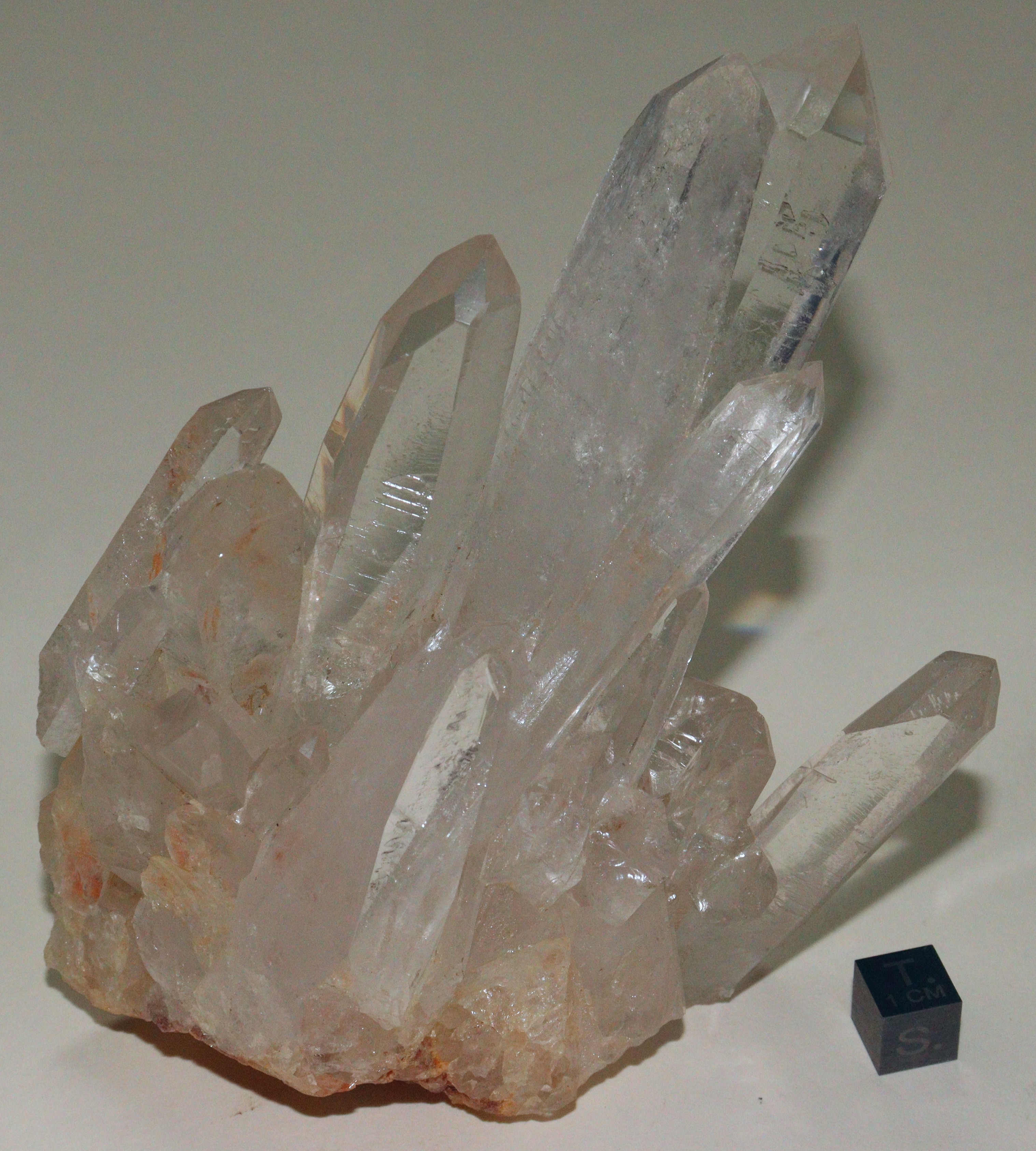 RG0674 Quartz.JPG