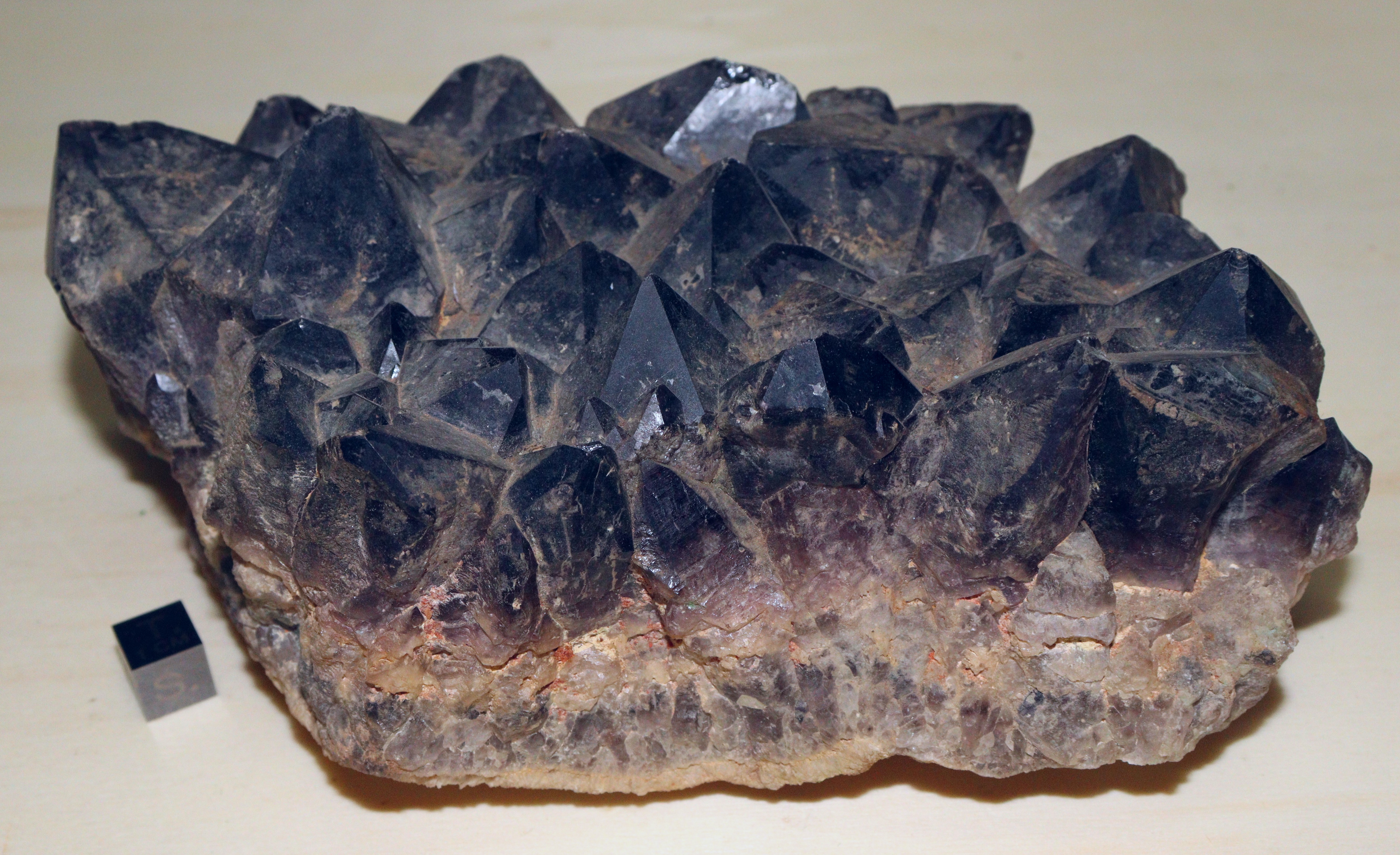 RG0711 Quartz.JPG