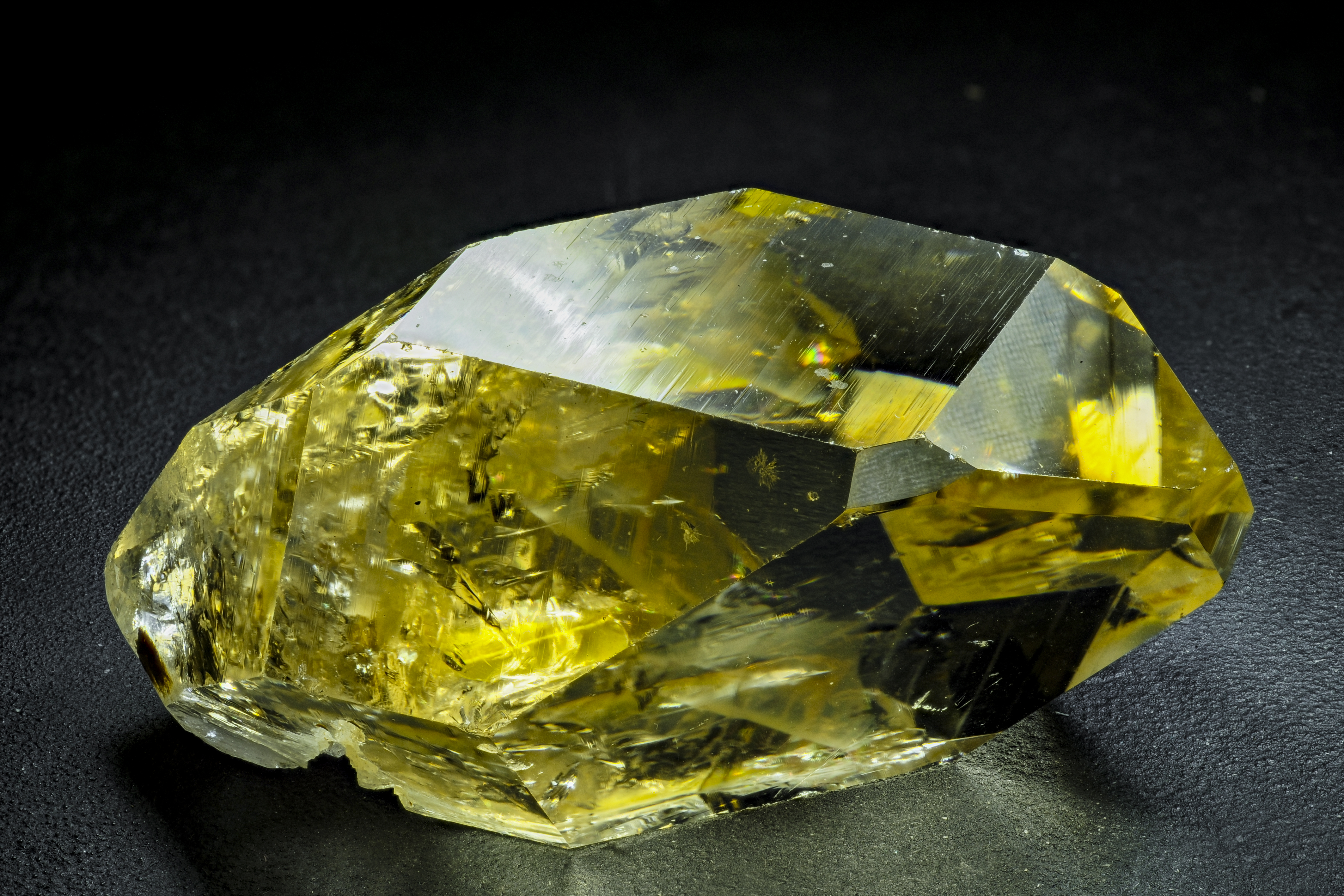 RG0767 27997 Quartz BB 60-35-25.jpg