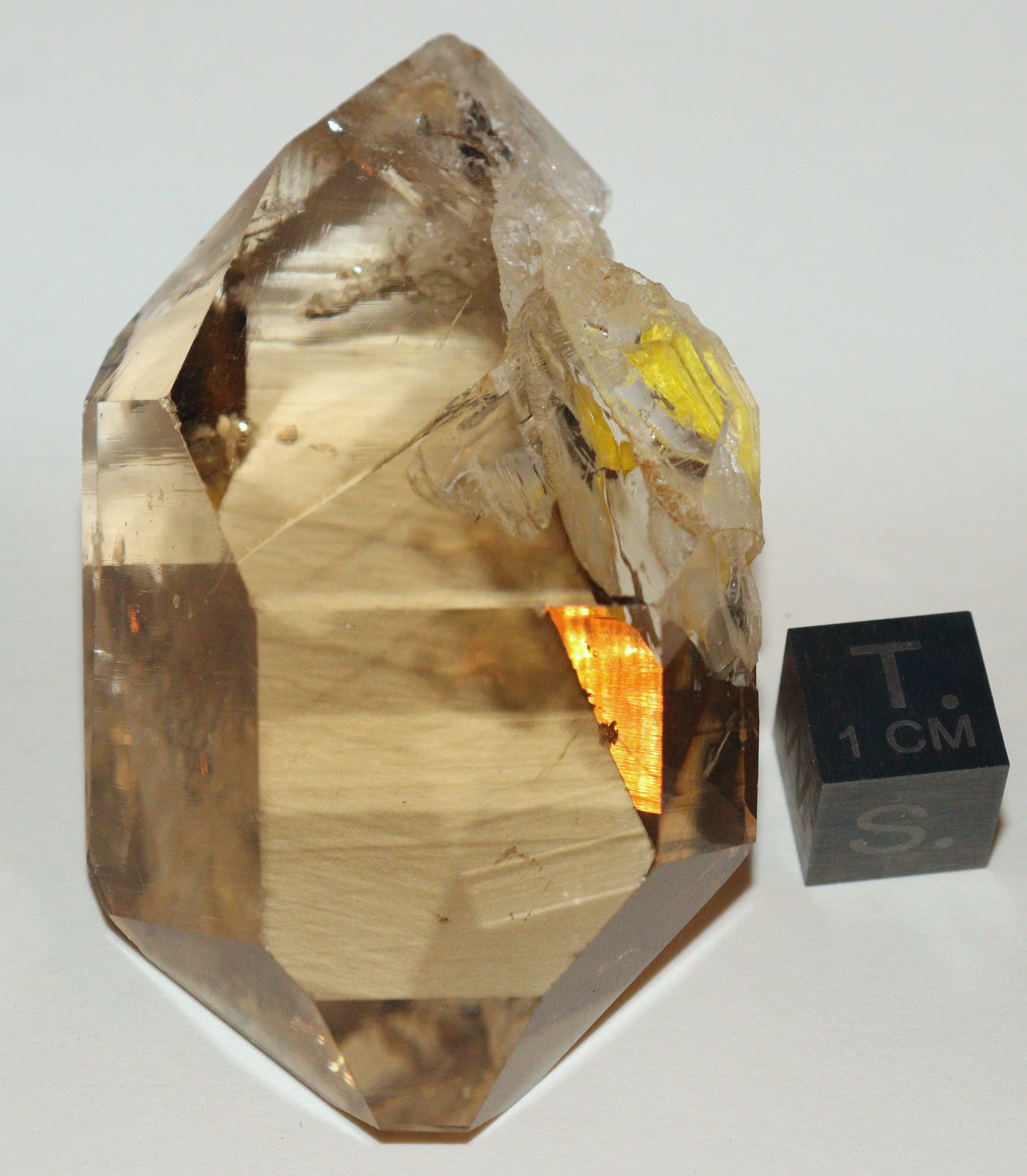 RG0767 Quartz.jpg