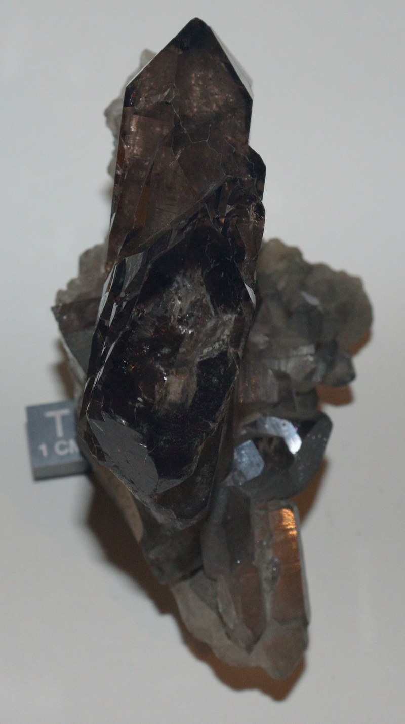 RG0835 Quartz a.jpg