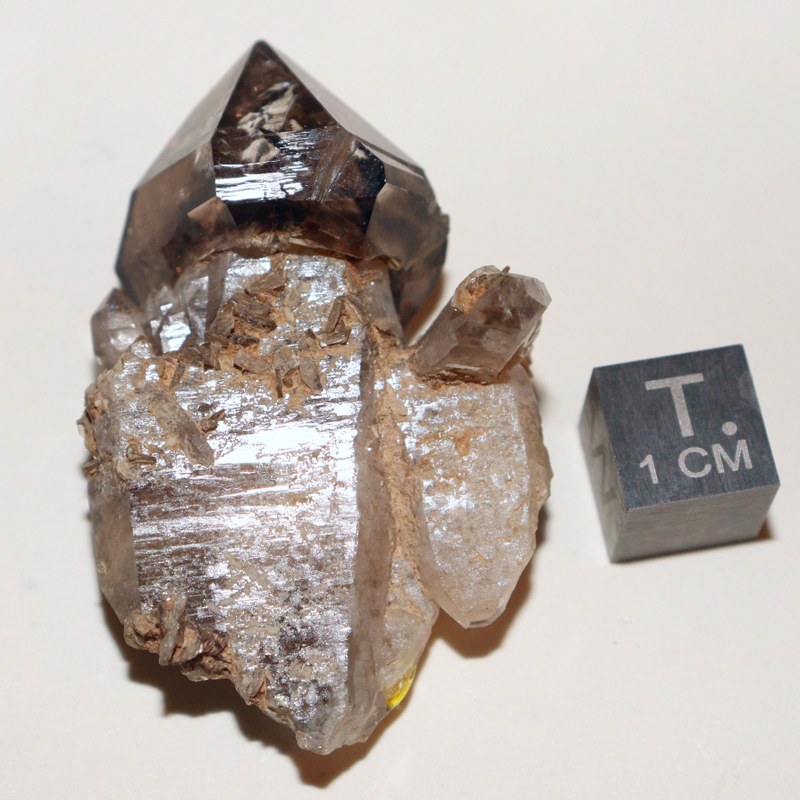 RG0847 Quartz.jpg