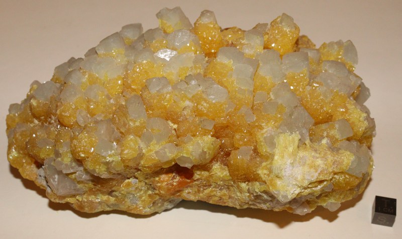 RG0865 Sulphur Celestine.jpg