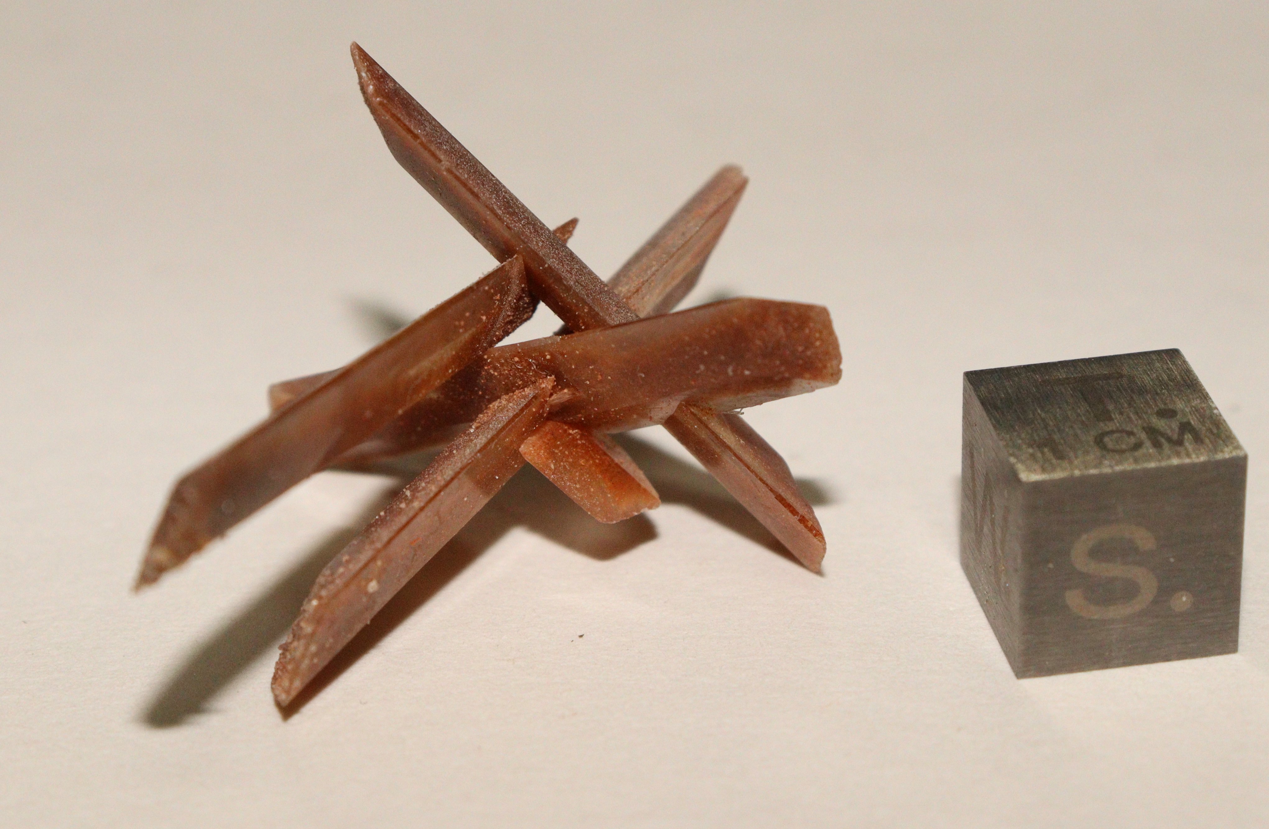 RG0894 Gypsum.jpg