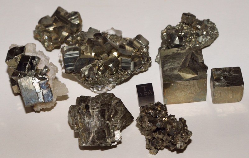 RG0901 Pyrite.jpg