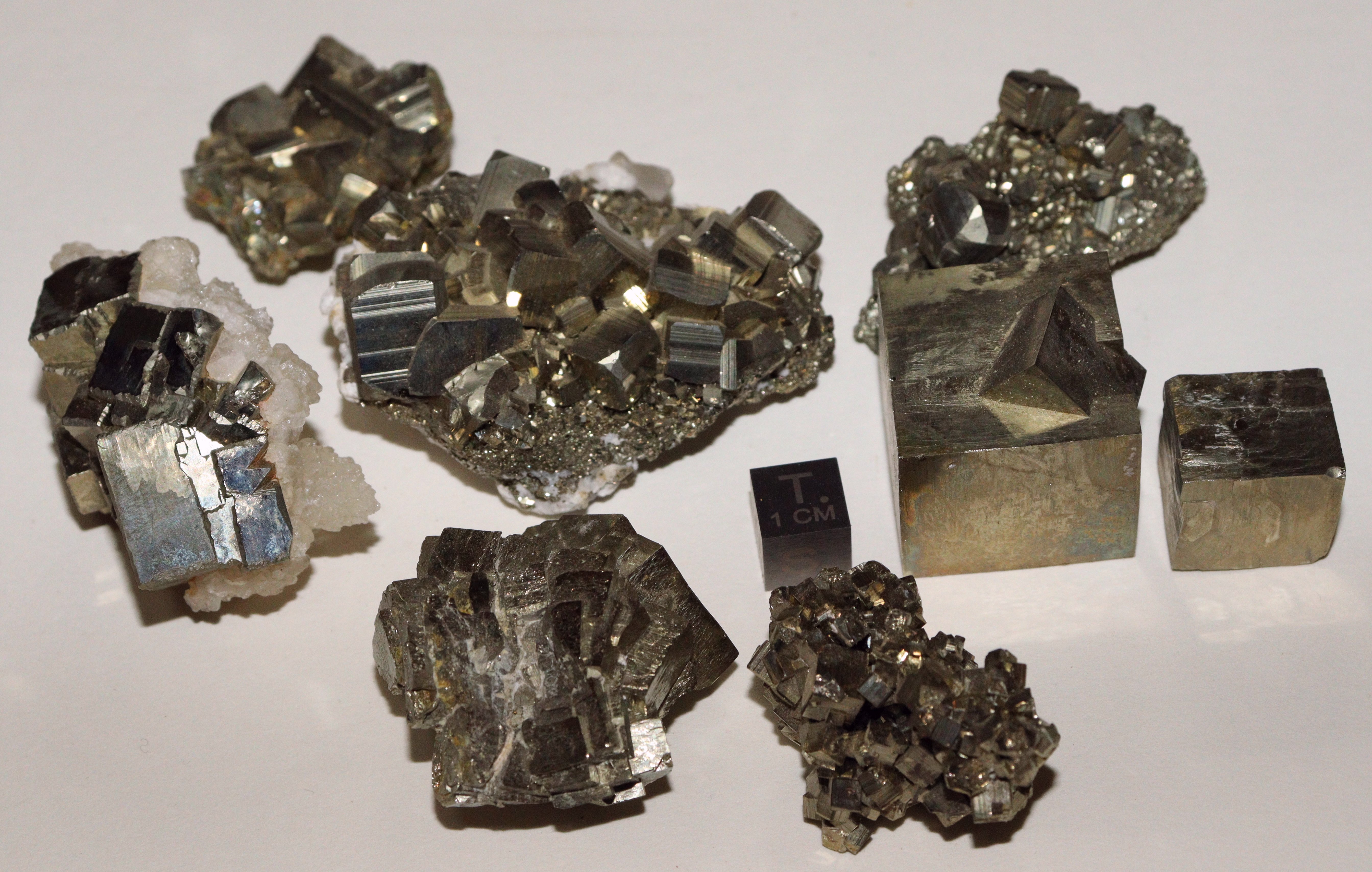 RG0901 Pyrite.jpg