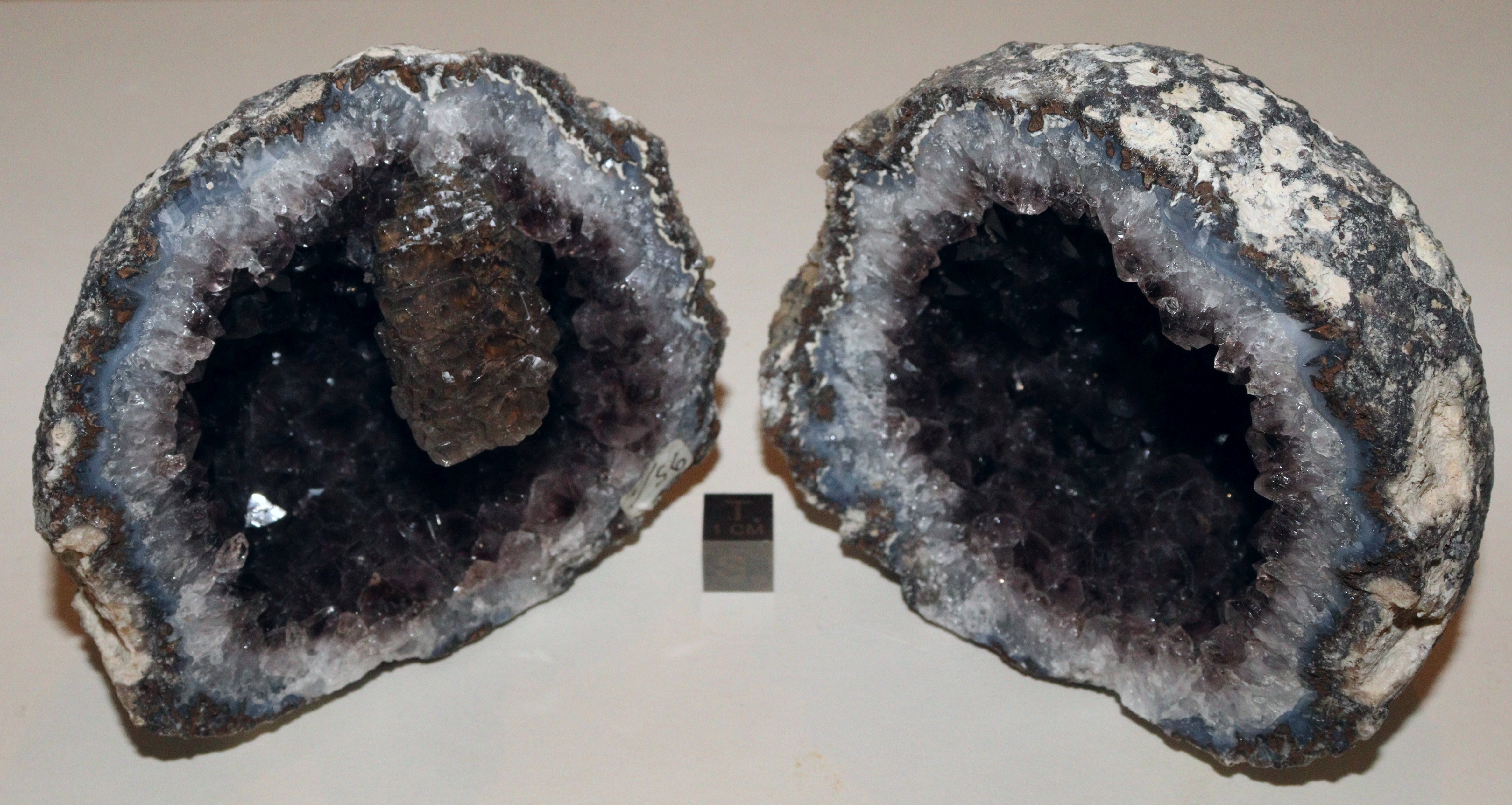 RG0918 Quartz.jpg