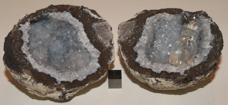 RG0919 Calcite Chalcedony.jpg
