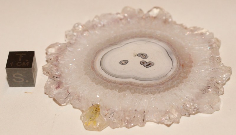 RG0941 Chalcedony Quartz.jpg