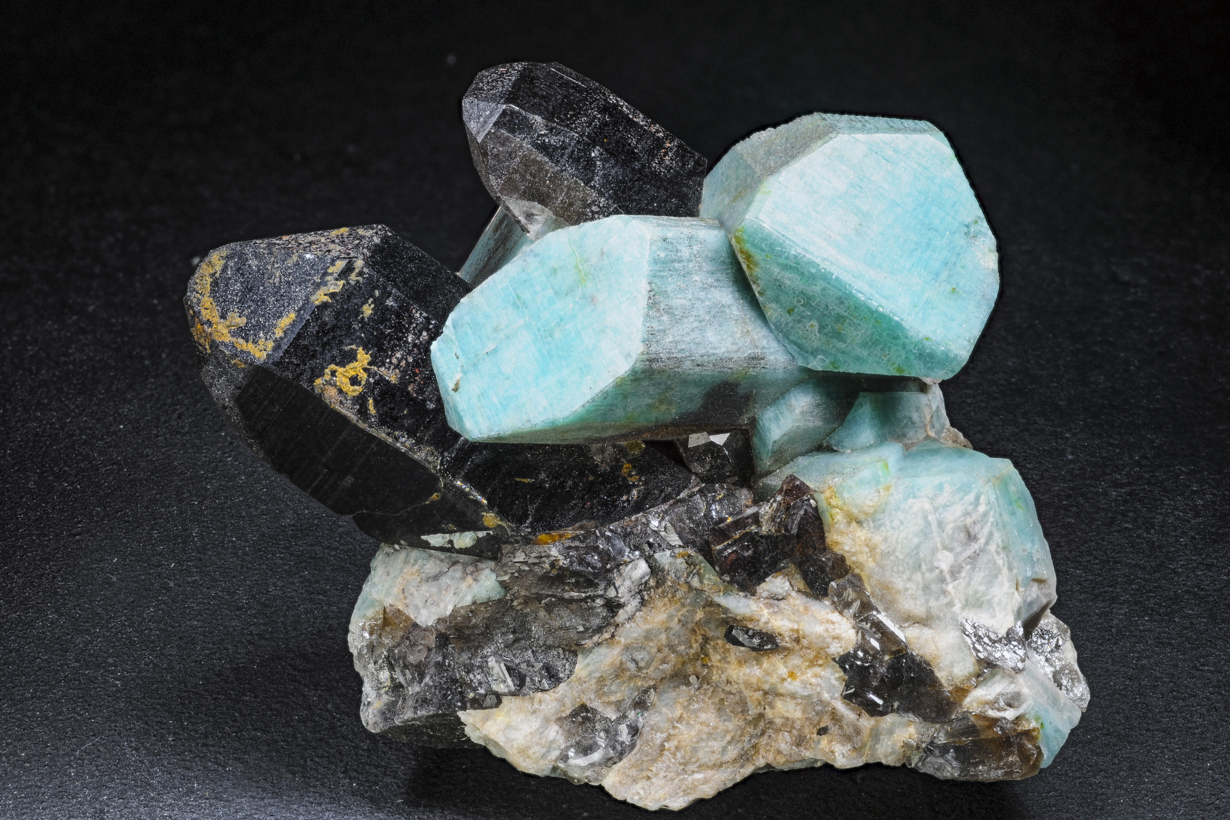 RG309 27712.amazonite on smoky quartz.jpg
