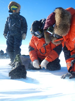 Antarctic Meteorite02